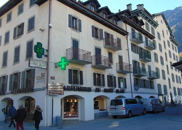 Convivial En Zone Pietonne Avec Animaux Admis, Balcon - - Fr-1-517-23 Chamonix